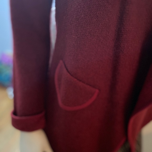 Sweater - Picture 4 of 8